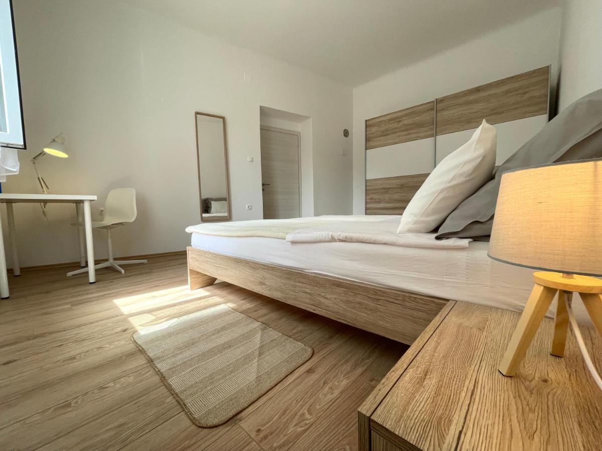 Modern Apartment In The Old Part Of Town Rijeka Bagian luar foto