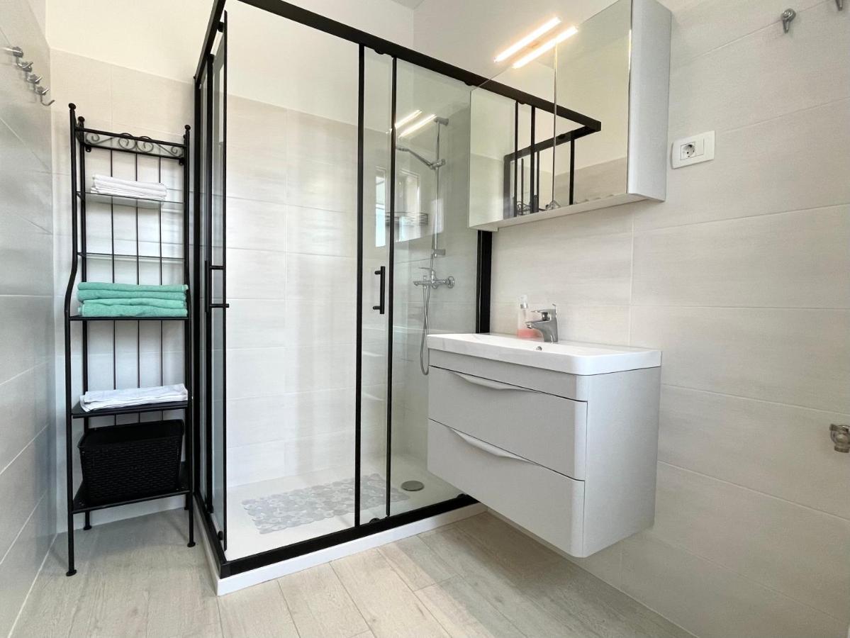 Modern Apartment In The Old Part Of Town Rijeka Bagian luar foto